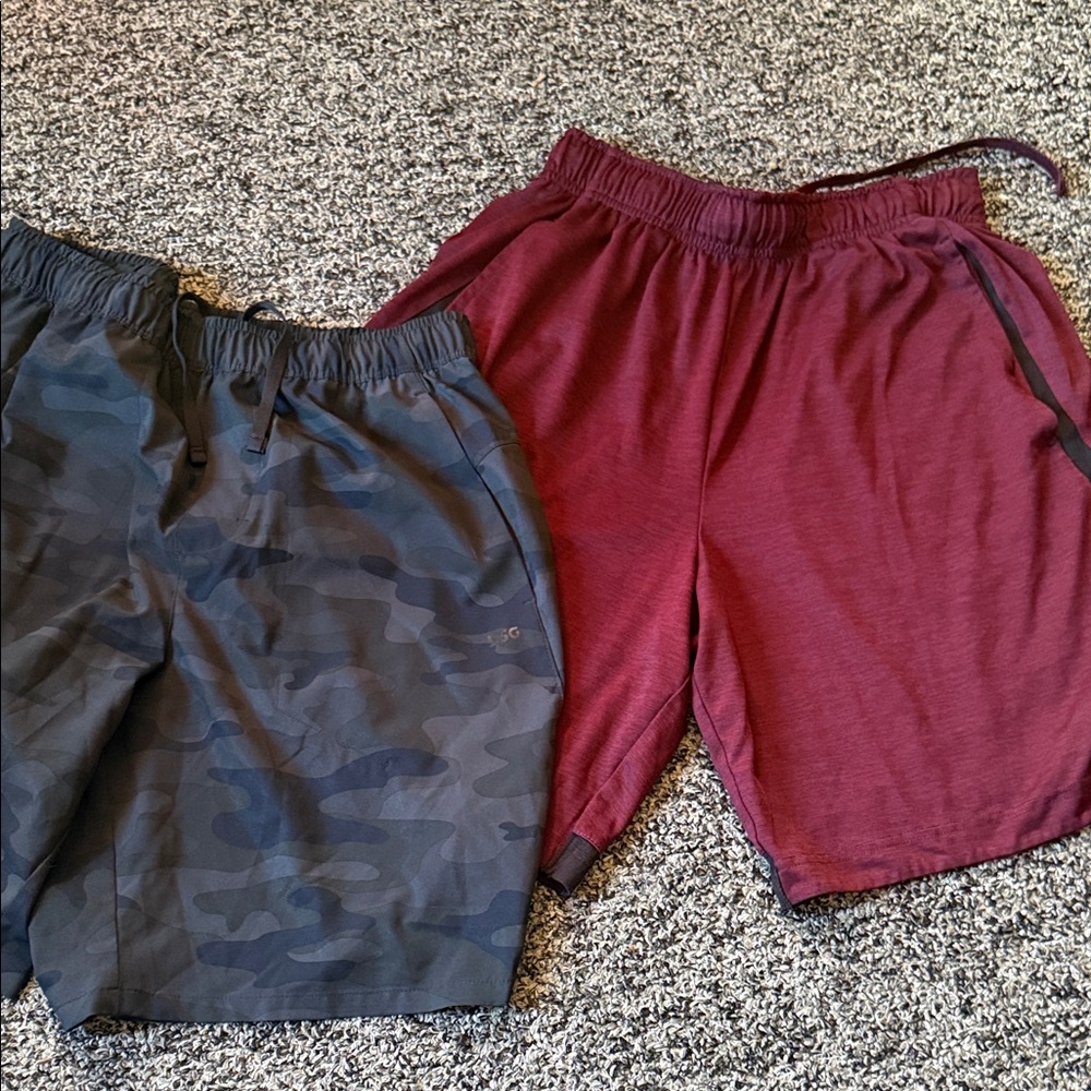 DSG Men's Camo and Burgundy Athletic Shorts